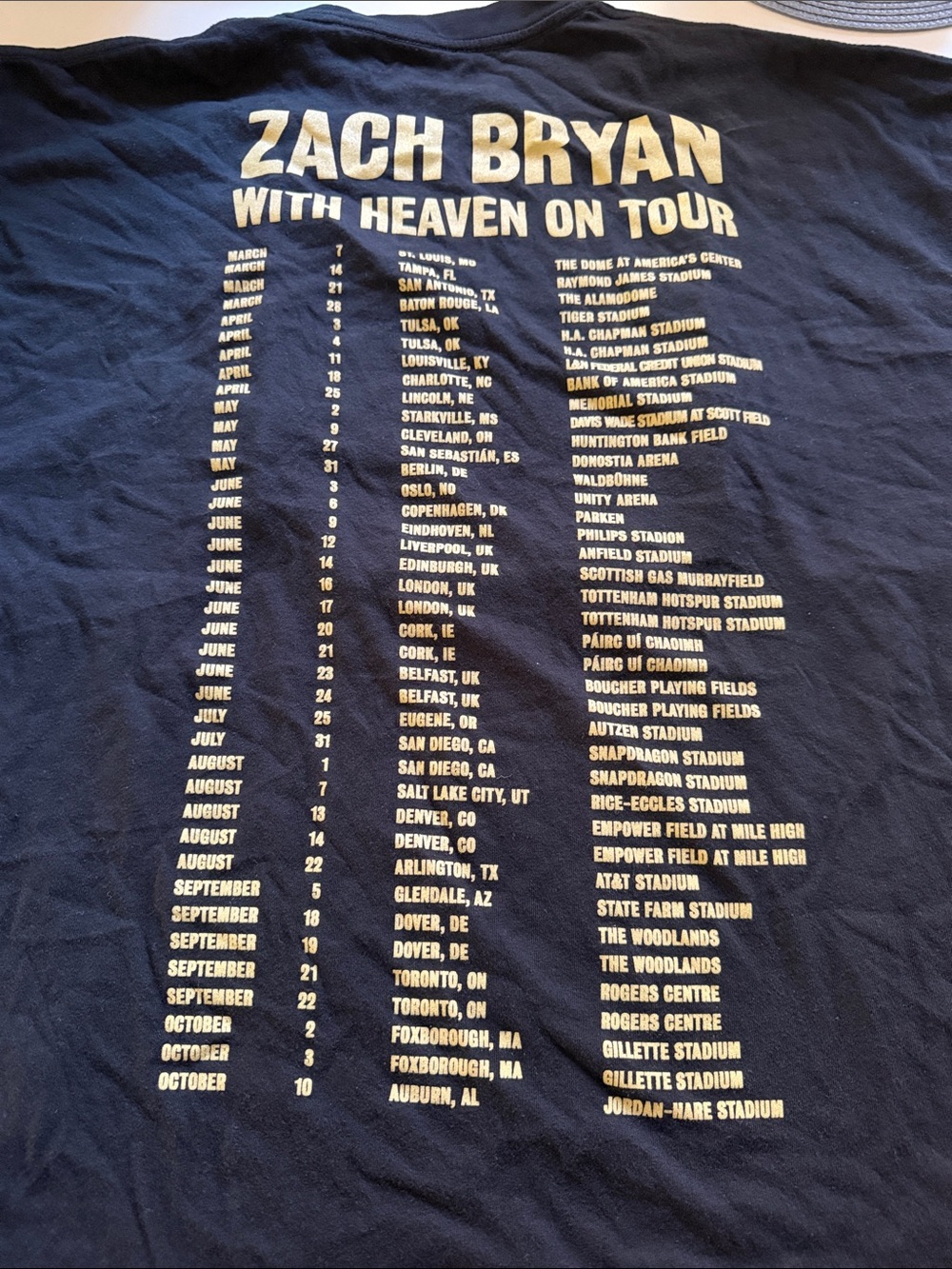 Fruit of the Loom Black Zach Bryan "With Heaven On Tour" Graphic Tee - Picture 5 of 5